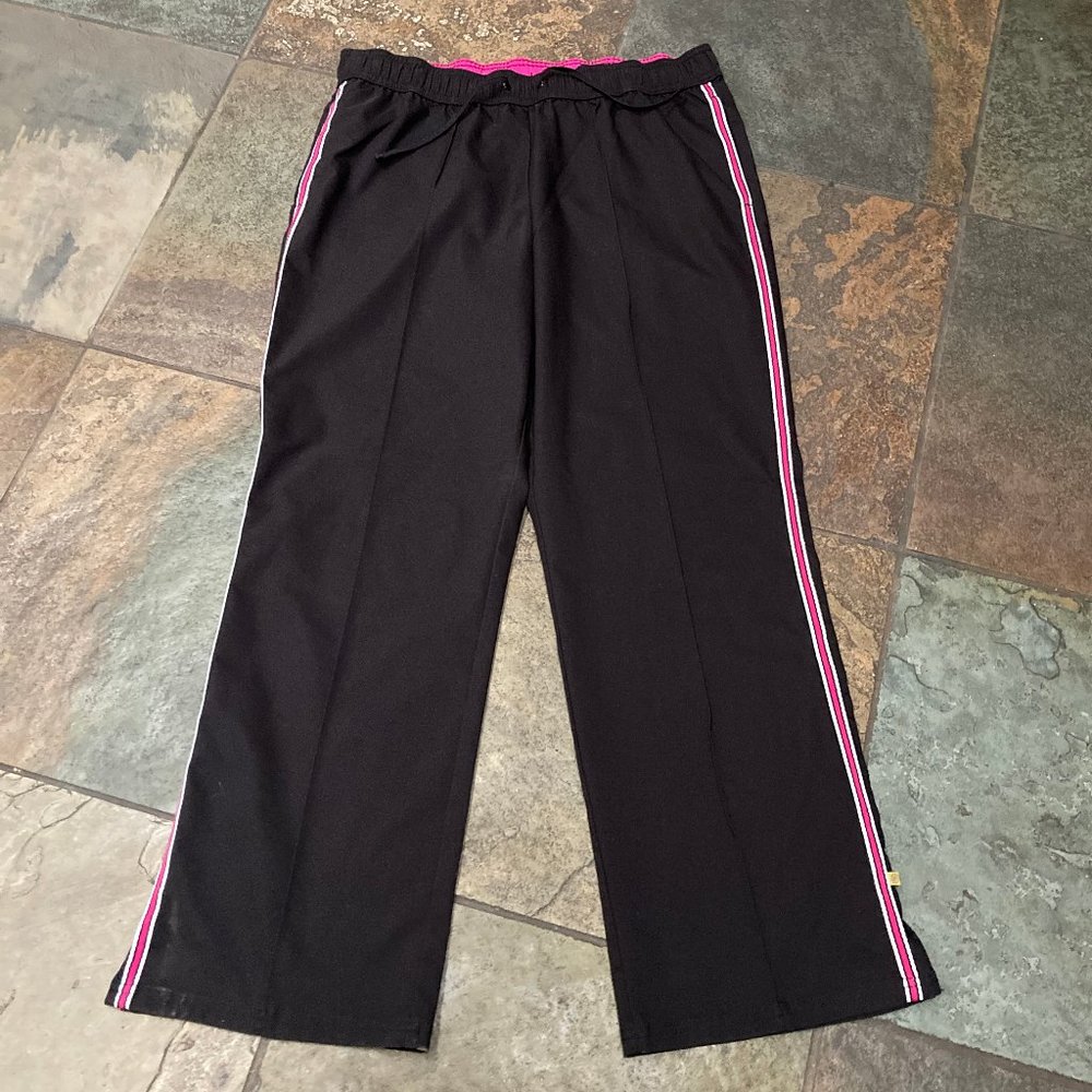1022 MADE FOR LIFE  Large x 30" Black w Fuchsia Trim Active Anything Pants #47